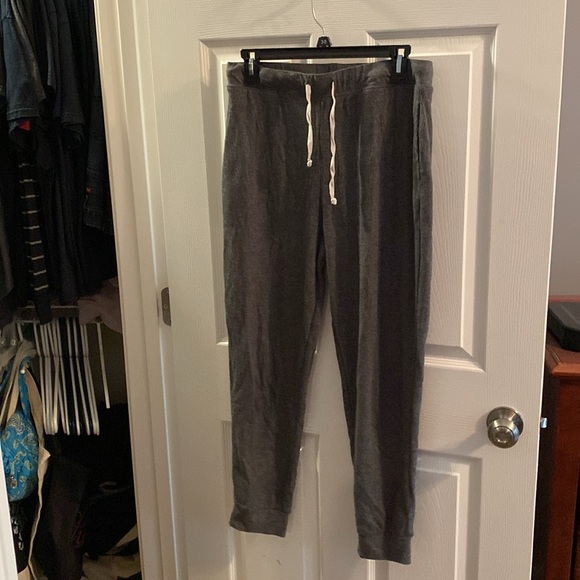 Carly Jean Los Angeles, waffle jogger SET, size L, charcoal color - EUC - Picture 6 of 9